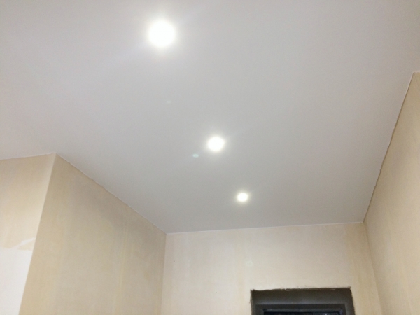 Натяжной потолок небо с облаками